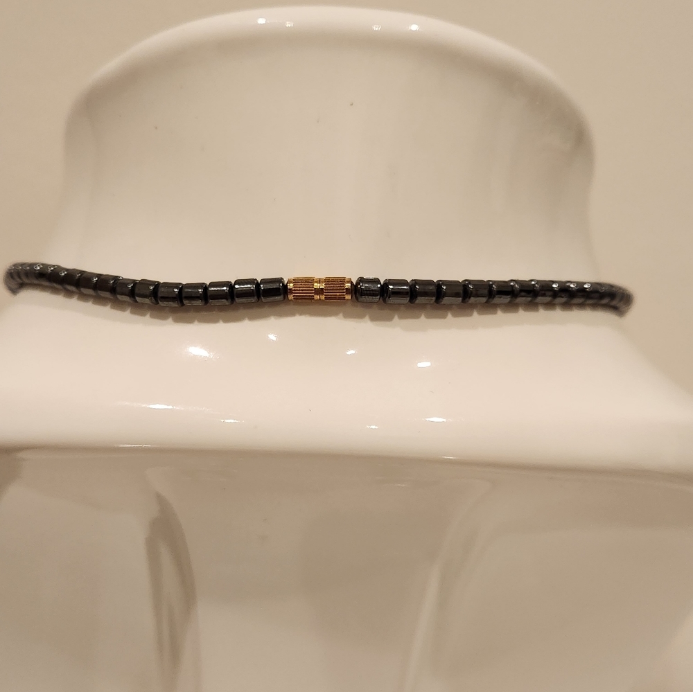 4 FOR $15 NEW CONDITION HEMATITE AND RESIN NECKLACE - Picture 6 of 8